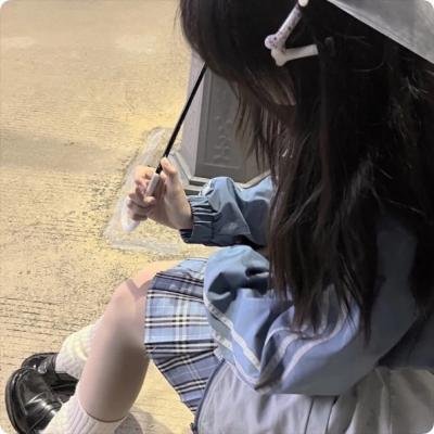 洞里的月亮